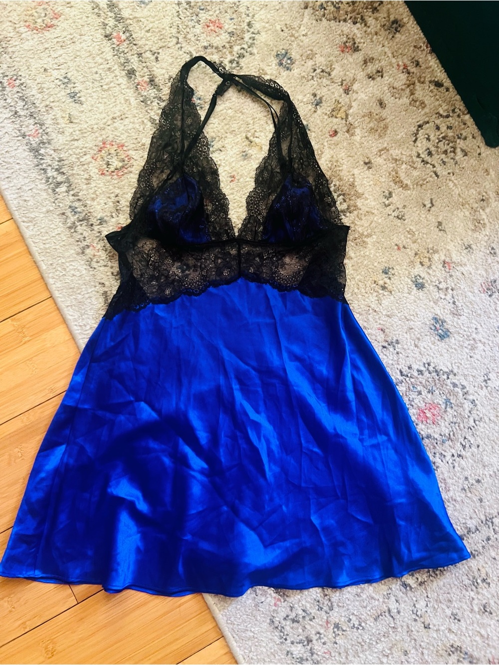 Victoria's Secret Electric Blue Satin Chemise lingerie Size Medium